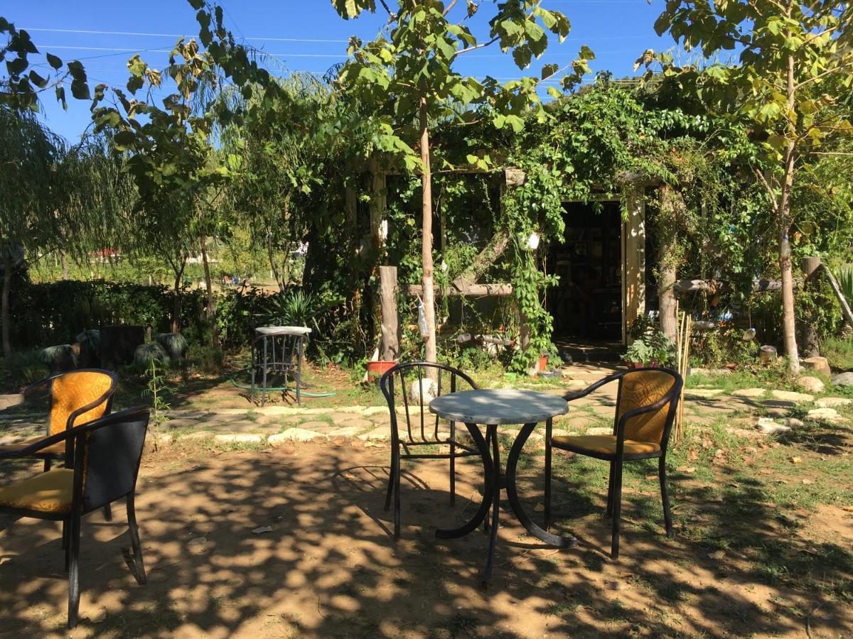 Albturist Ecocamping Permet & Outdoor Sports Center Hotel Ngoại thất bức ảnh